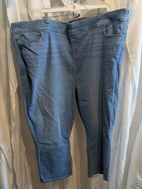 D3 🔥 NWT Torrid Super Soft Crop Lean Jean - Size 5 (Fits Plus Size 5X / US 28)
